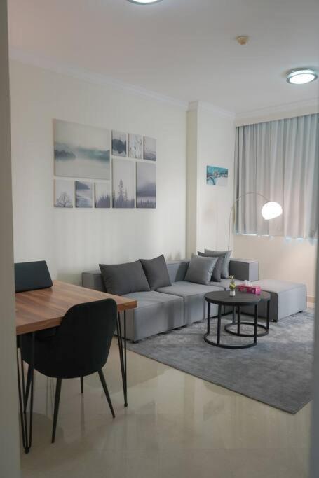 Step Into Serenity - Discover Modern Living In 1Br Apartment With Panoramic Views In Dubai Marina Near Jbr Walk, Beach And Bla Bla Club Exterior foto